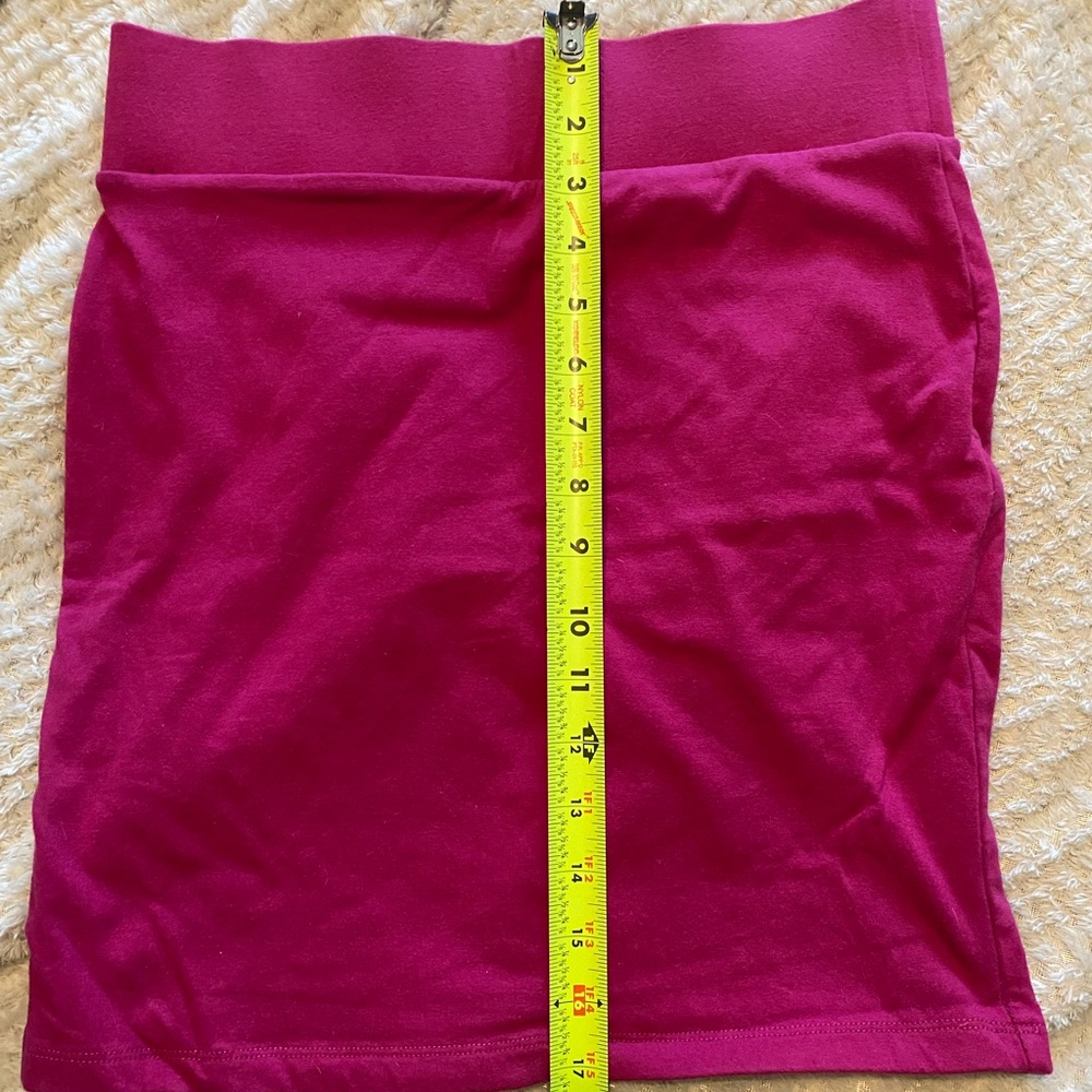 Skirt - Picture 2 of 4